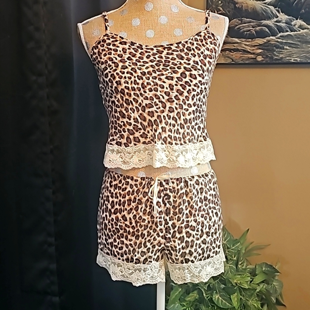Vintage  Victoria's Secret slightly sheer sexy Leopard print lingerie set